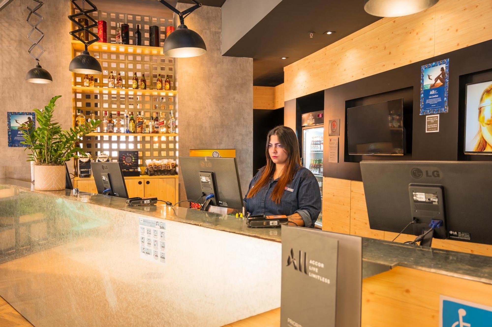 ホテル Ibis Ribeirao Preto Shopping エクステリア 写真